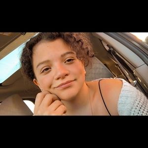 Meet your Posher, Lilian